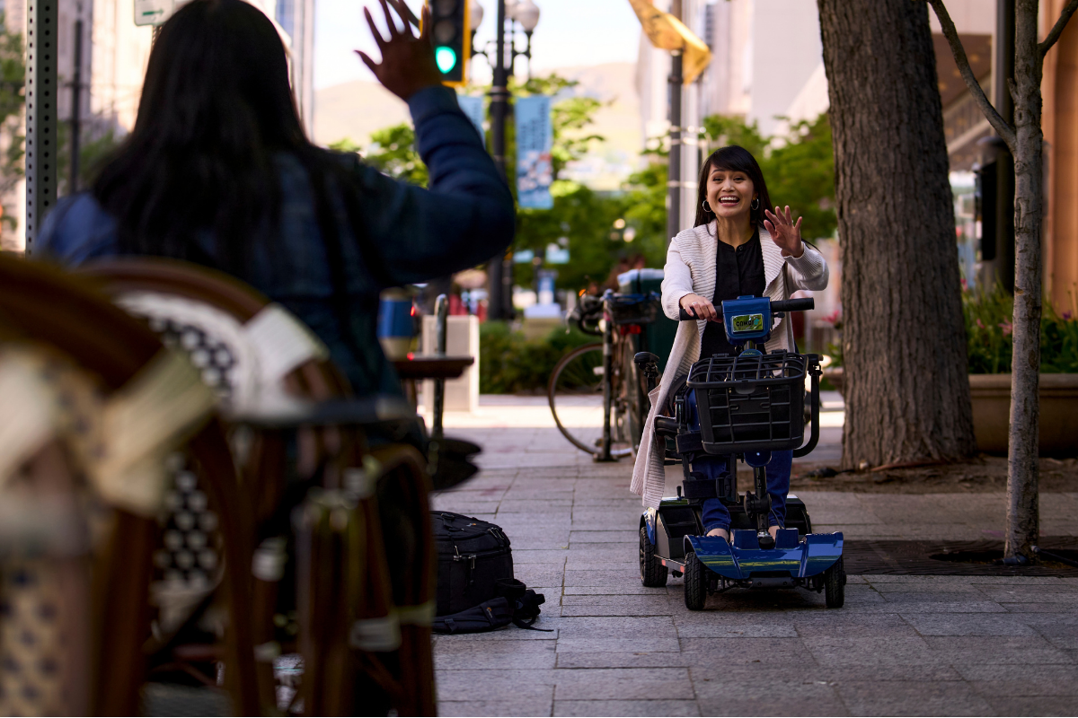 3-wheel vs 4-wheel mobility scooters compared — Onward Mobility